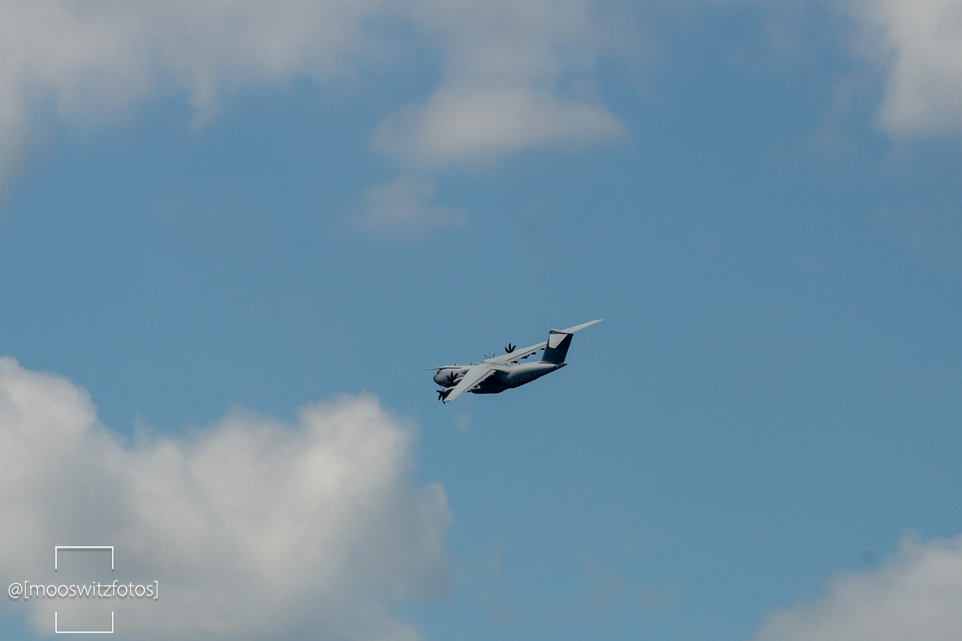 Air Magdeburg 73