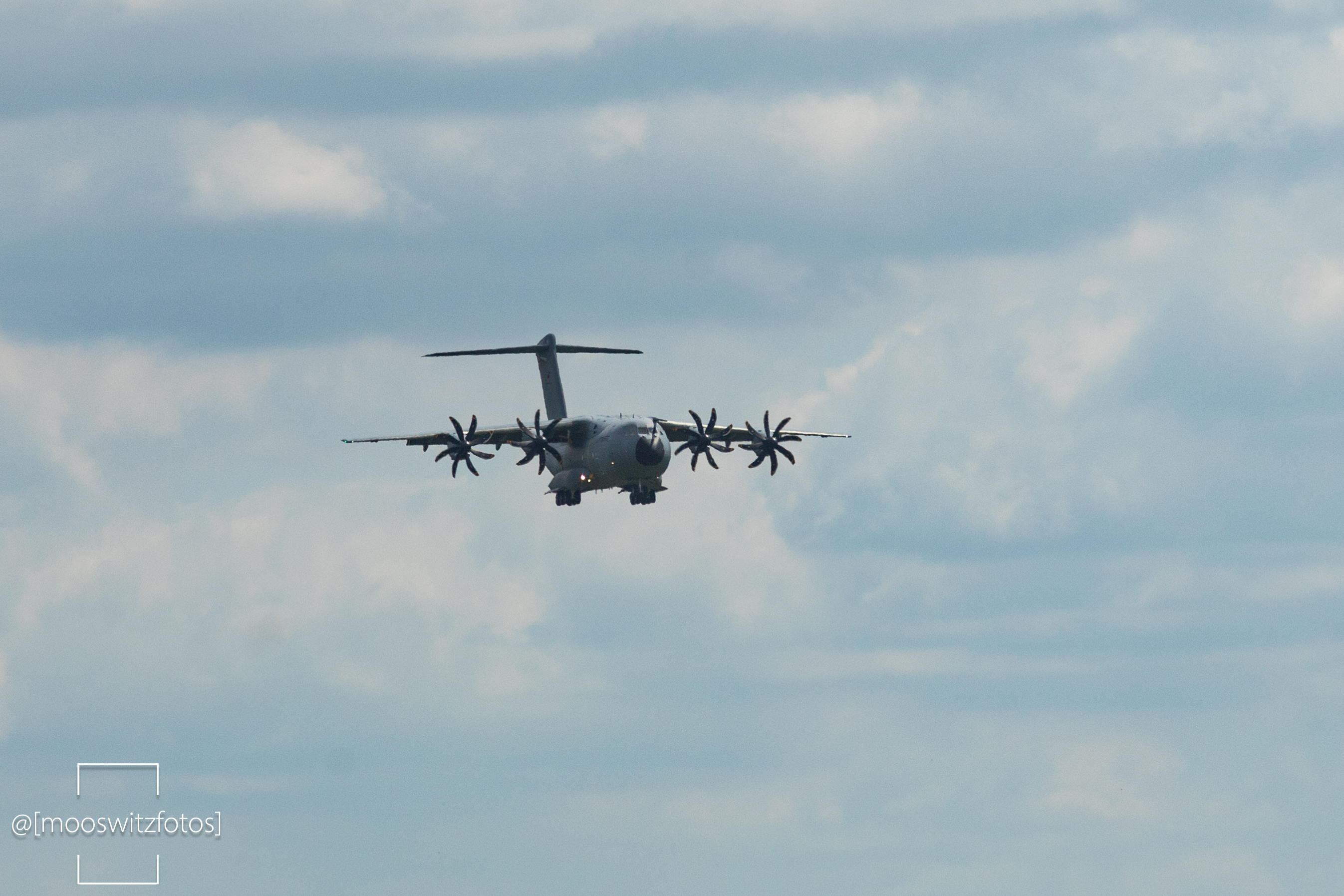 Air Magdeburg 74